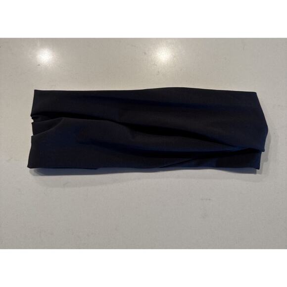 Lululemon Women’s Black Harmony Headband Twist Front Lightweight Gym Workout - Picture 2 of 4